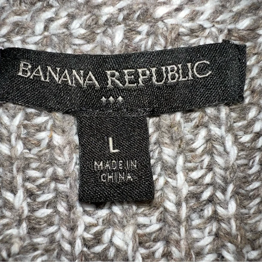 Banana Republic Men’s Crew Neck Sweater Size Large